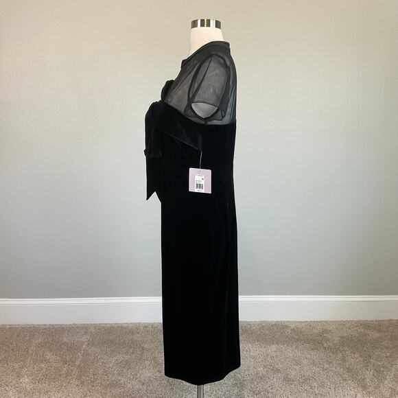 JS Collections Women's Cocktail Dress Size 8 Black Velvet Short Sleeve Sheath - Picture 5 of 13